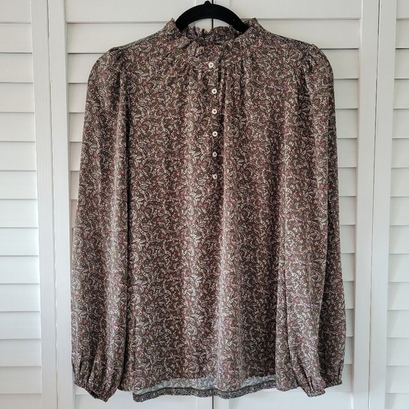 Loft Floral Ruffle Neck Mixed Media Top Size S - Picture 2 of 10
